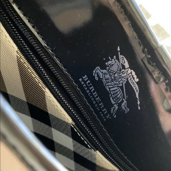 BNWT Authentic Burberry tote bag. - Picture 8 of 10